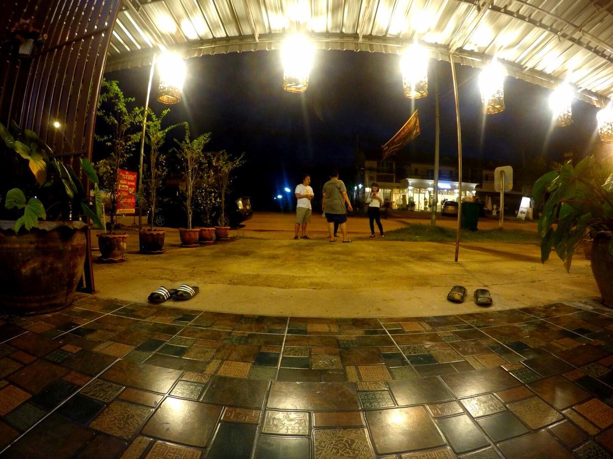 My Home Hostel Sukhothai Mueang Kao Bagian luar foto