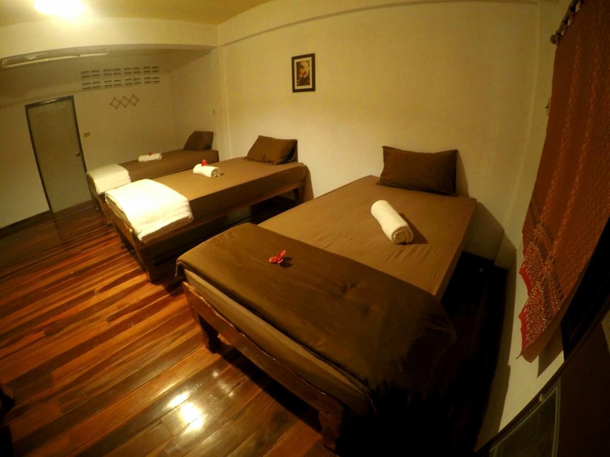 My Home Hostel Sukhothai Mueang Kao Bagian luar foto