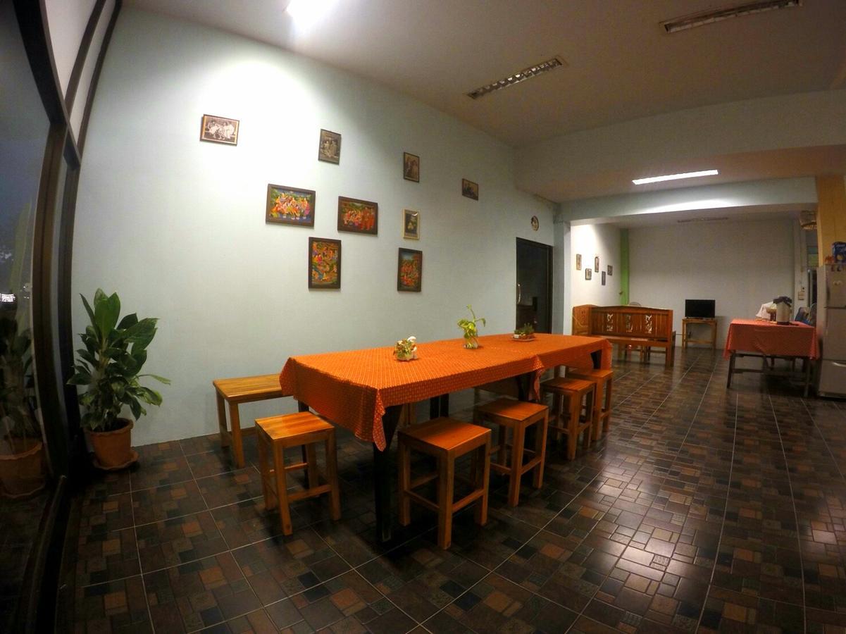 My Home Hostel Sukhothai Mueang Kao Bagian luar foto